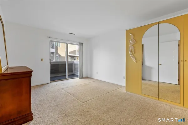 $385,000 | 13 Harbour Close, Unit 13, New Haven, CT 06519