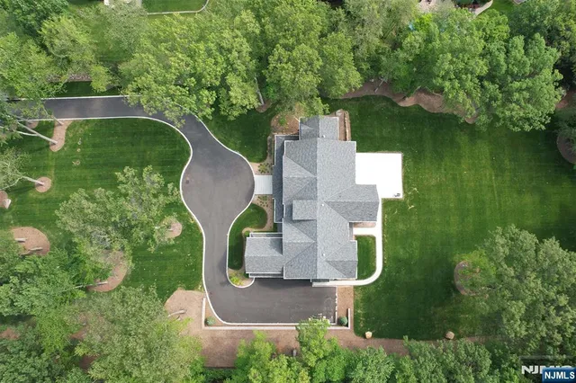 $4,299,000 | 789 Colonial Road, Franklin Lakes, NJ 07417