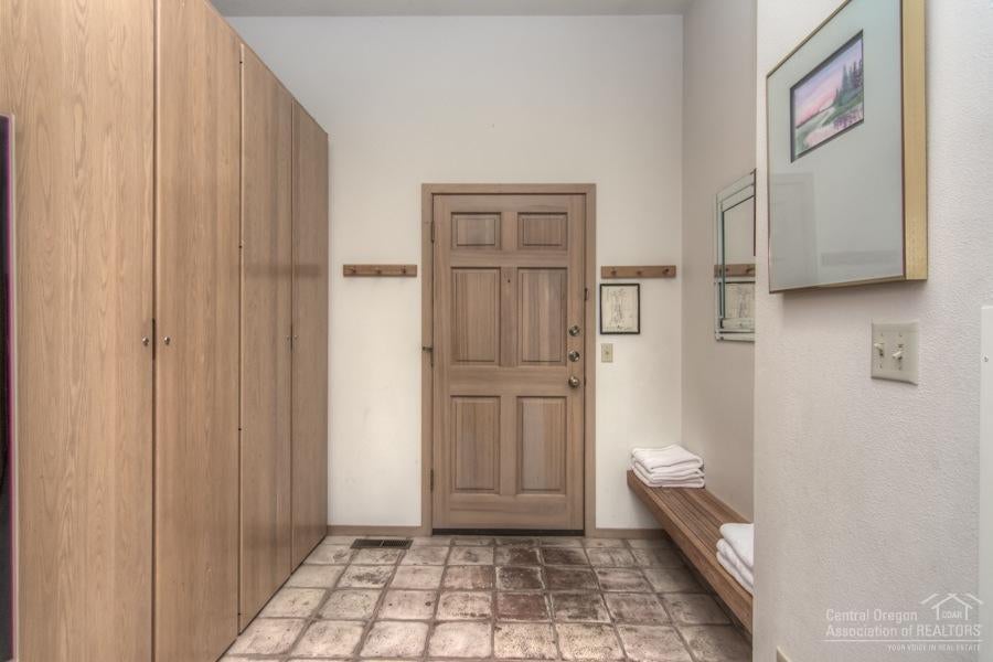 57319 Beaver Ridge Loop, Unit 2B1 Sunriver, OR 97707 - Photo 3 of 24 Additional Photo