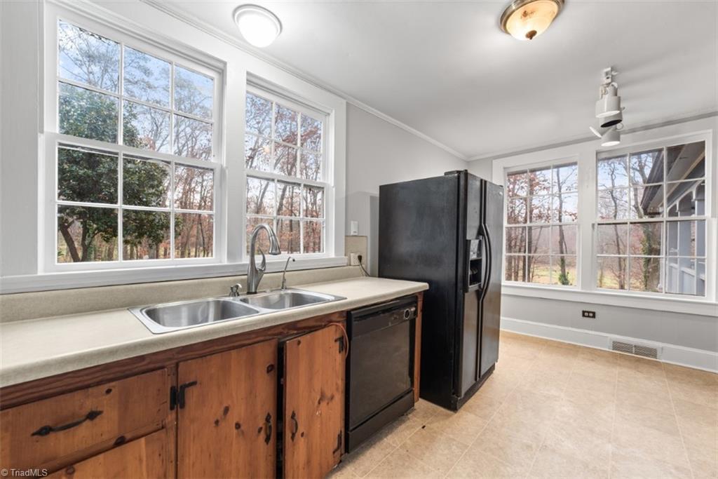 5300 Reynolda Road Winston-Salem, NC 27106 - Photo 12 of 50 Gallery Image 12