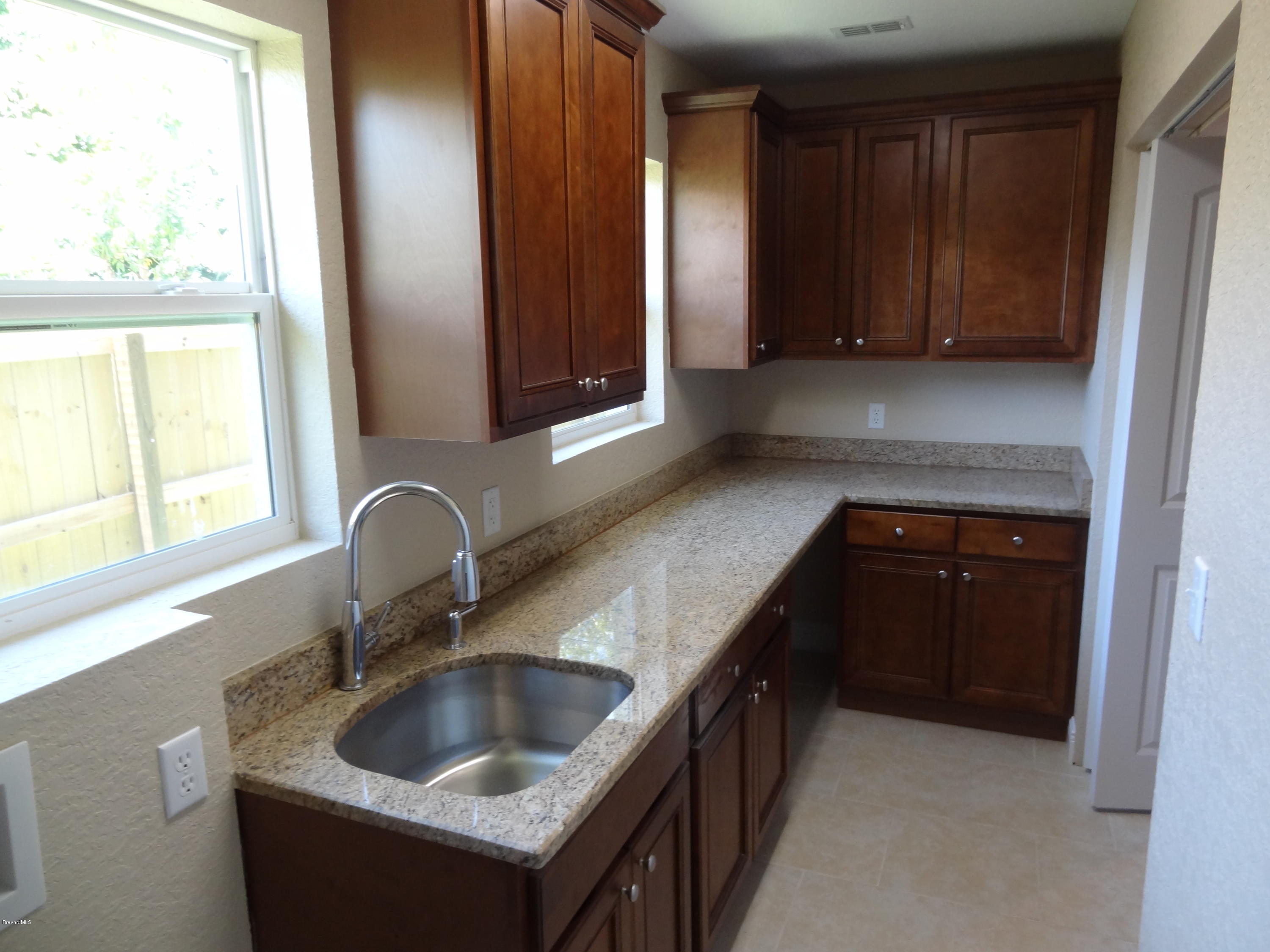 2272 Laden Road Melbourne, FL 32935 - Photo 32 of 39 Laundry Room/Office