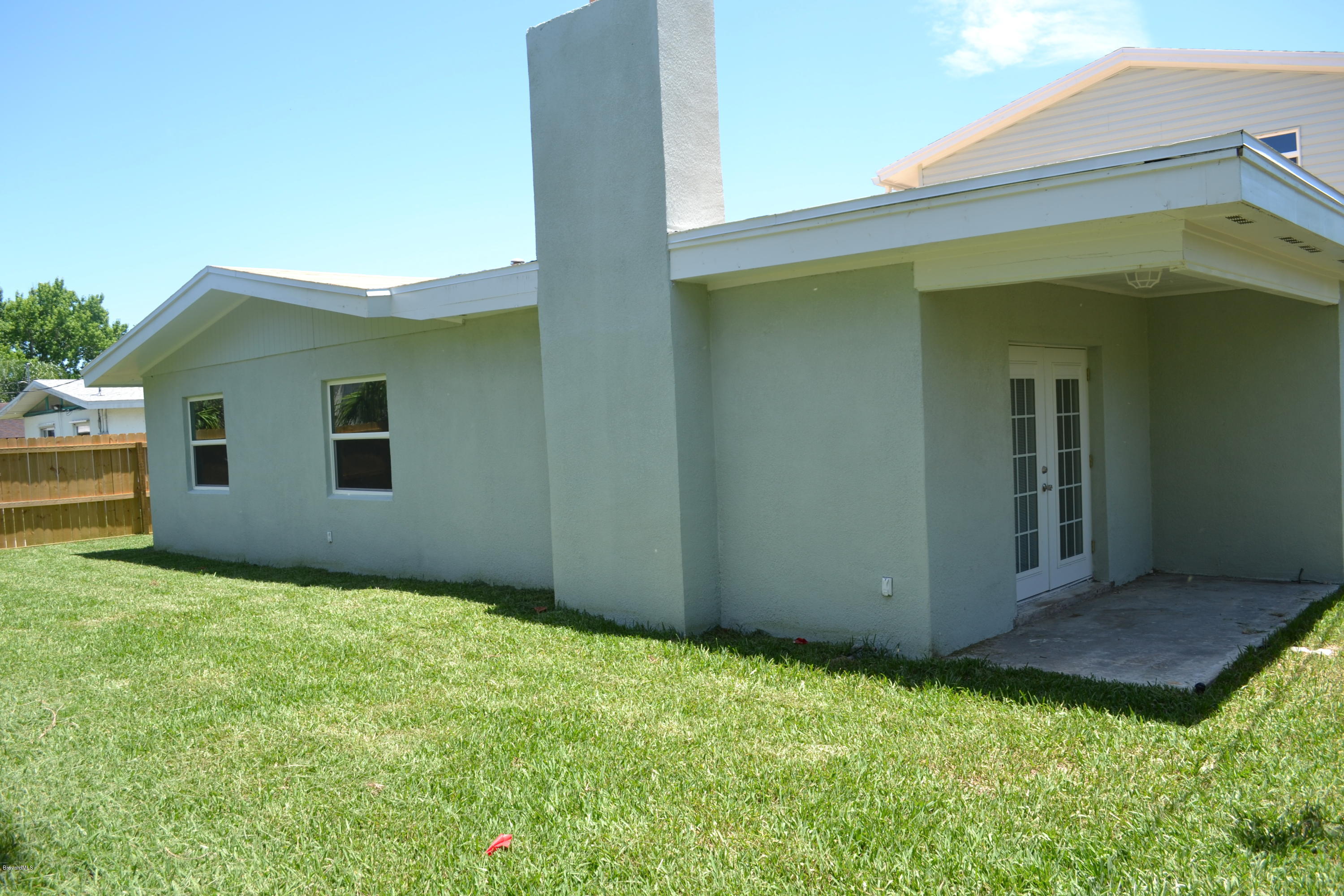 2272 Laden Road Melbourne, FL 32935 - Photo 35 of 39 Back of the House