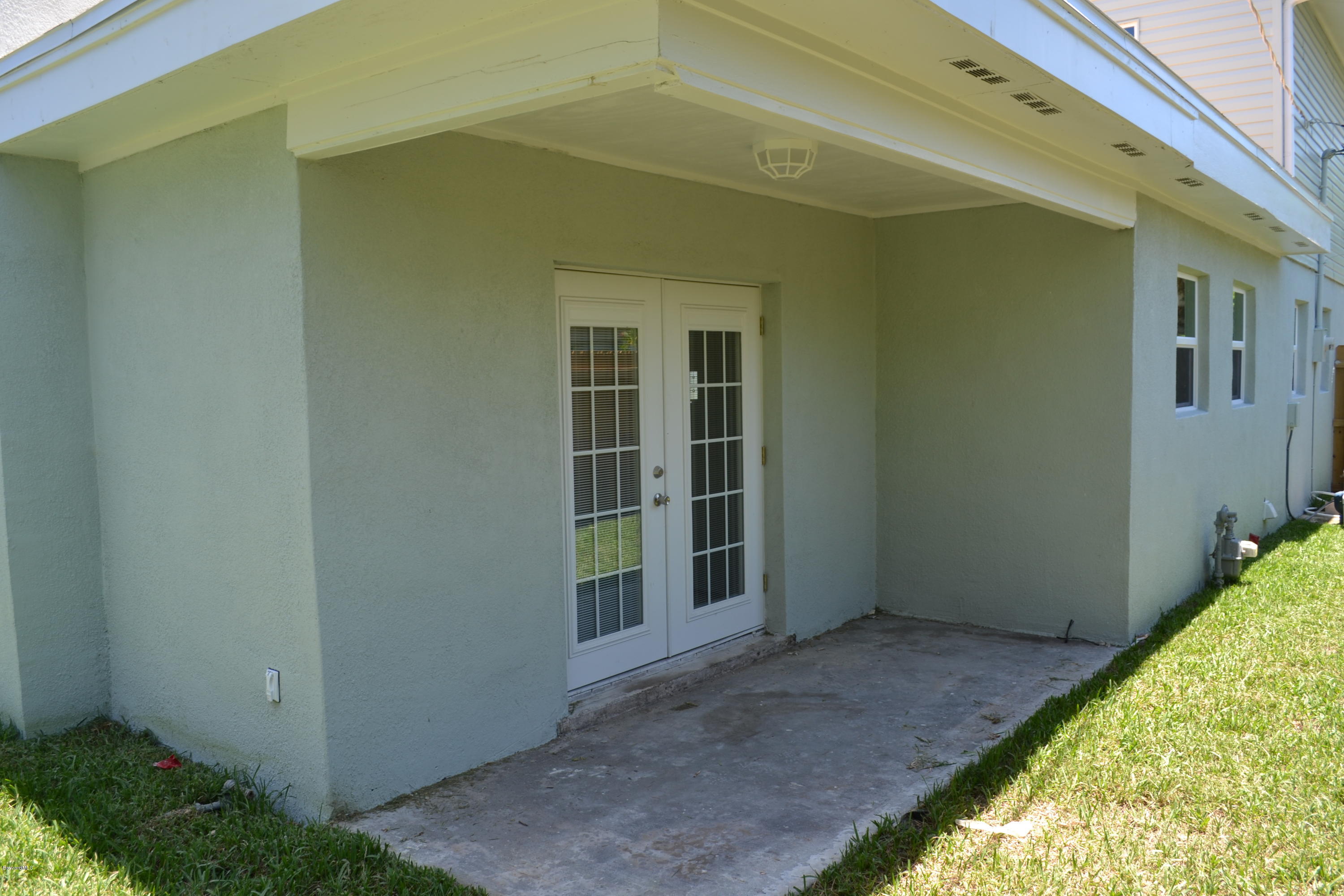 2272 Laden Road Melbourne, FL 32935 - Photo 38 of 39 Back Porch