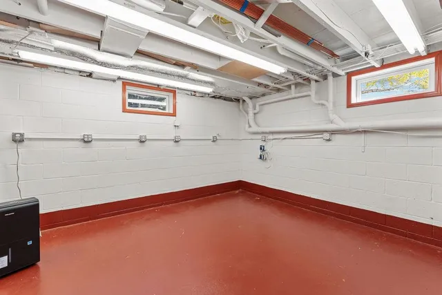 $794,900 | 4350 Highway 45, Oshkosh, WI 54902