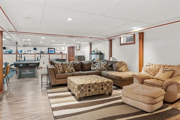 $794,900 | 4350 Highway 45, Oshkosh, WI 54902