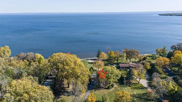 $794,900 | 4350 Highway 45, Oshkosh, WI 54902