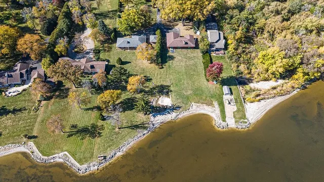 $794,900 | 4350 Highway 45, Oshkosh, WI 54902