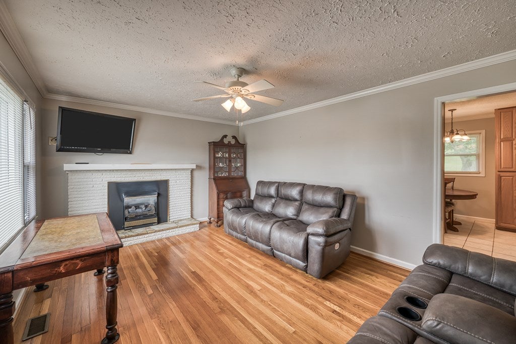 375 Riverside Drive Bristol, VA 24201 - Photo 10 of 28 Gallery Image 10