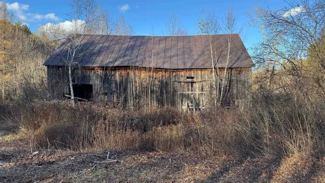$229,900 | 50 Cheney 4-Corner Road, Newbury, VT 05040