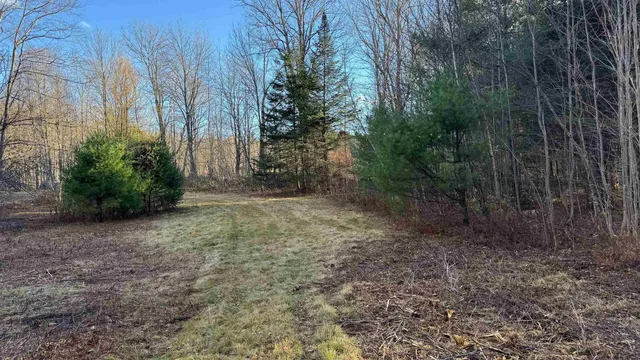 $229,900 | 50 Cheney 4-Corner Road, Newbury, VT 05040