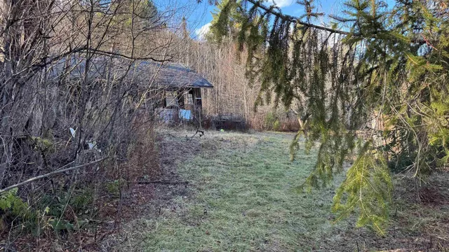 $229,900 | 50 Cheney 4-Corner Road, Newbury, VT 05040