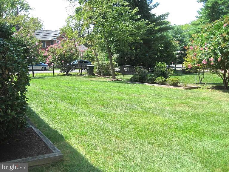 6450 Old Chesterbrook Road McLean, VA 22101 - Photo 21 of 46