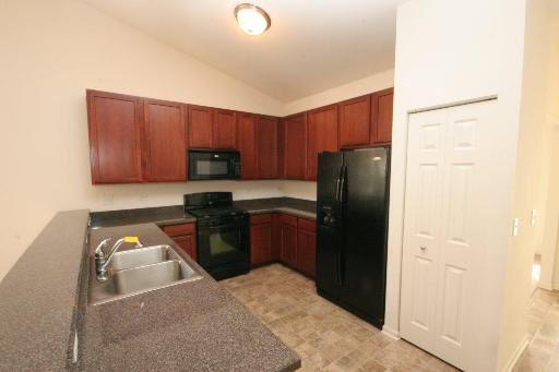 1861 Roger Road Woodstock, IL 60098 - Photo 3 of 16