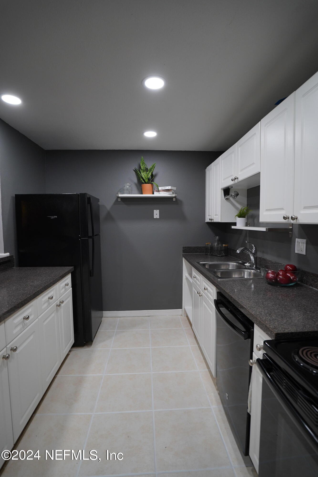 355 Monument Road, Unit 1 K2 Jacksonville, FL 32225 - Photo 7 of 10 Kitchen