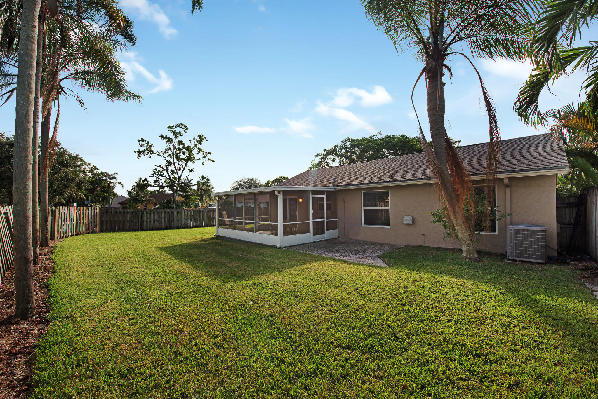 111 Chadwick Drive Jupiter, FL 33458 - Photo 14 of 34 BACKYARD