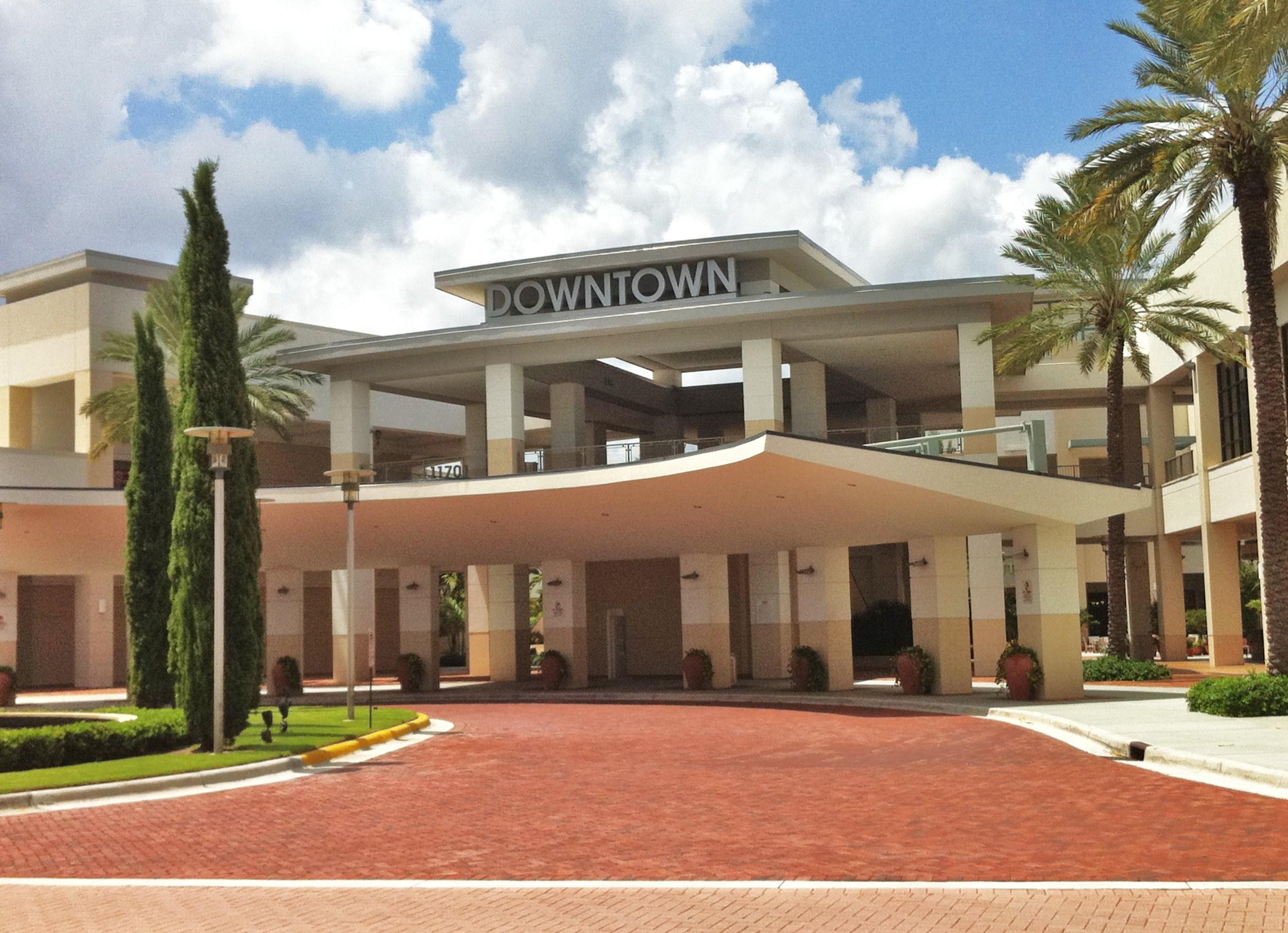 111 Chadwick Drive Jupiter, FL 33458 - Photo 23 of 34 DOWNTOWN AT THE GARDENS