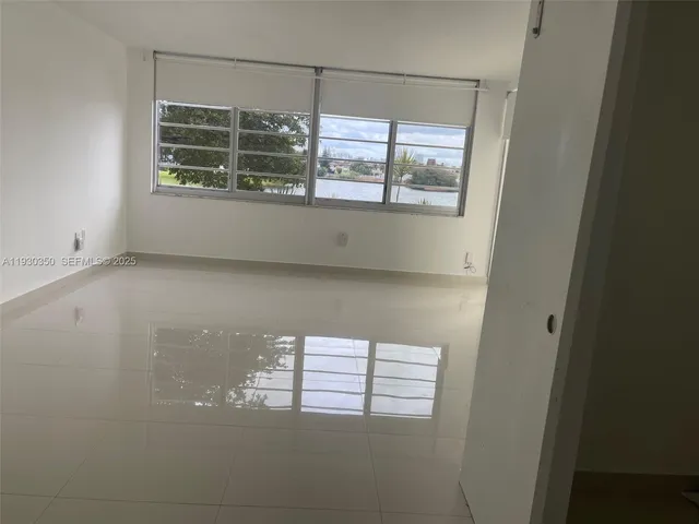 $219,000 | 1670 Northeast 191st Street, Unit 2133, Miami, FL 33179