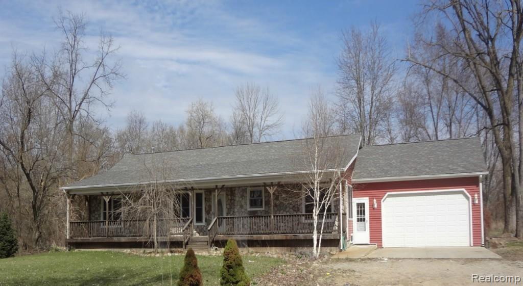 1100 Cove Road Goodells, MI 48027 - Photo 2 of 16 Front of house - new (2).jpg