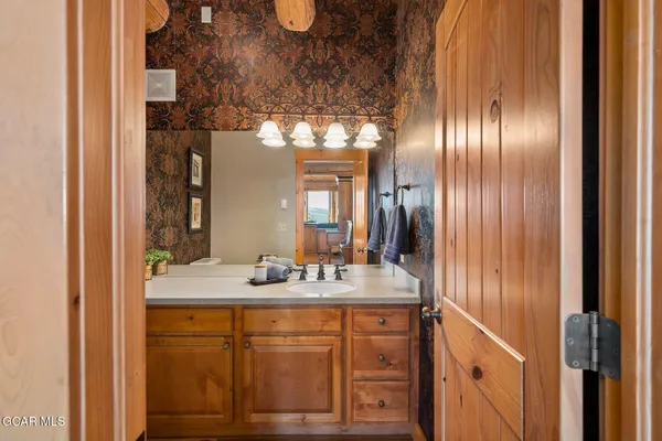 $3,350,000 | 732 Gcr 52, Granby, CO 80446