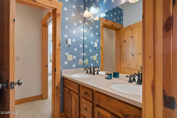 $3,350,000 | 732 Gcr 52, Granby, CO 80446