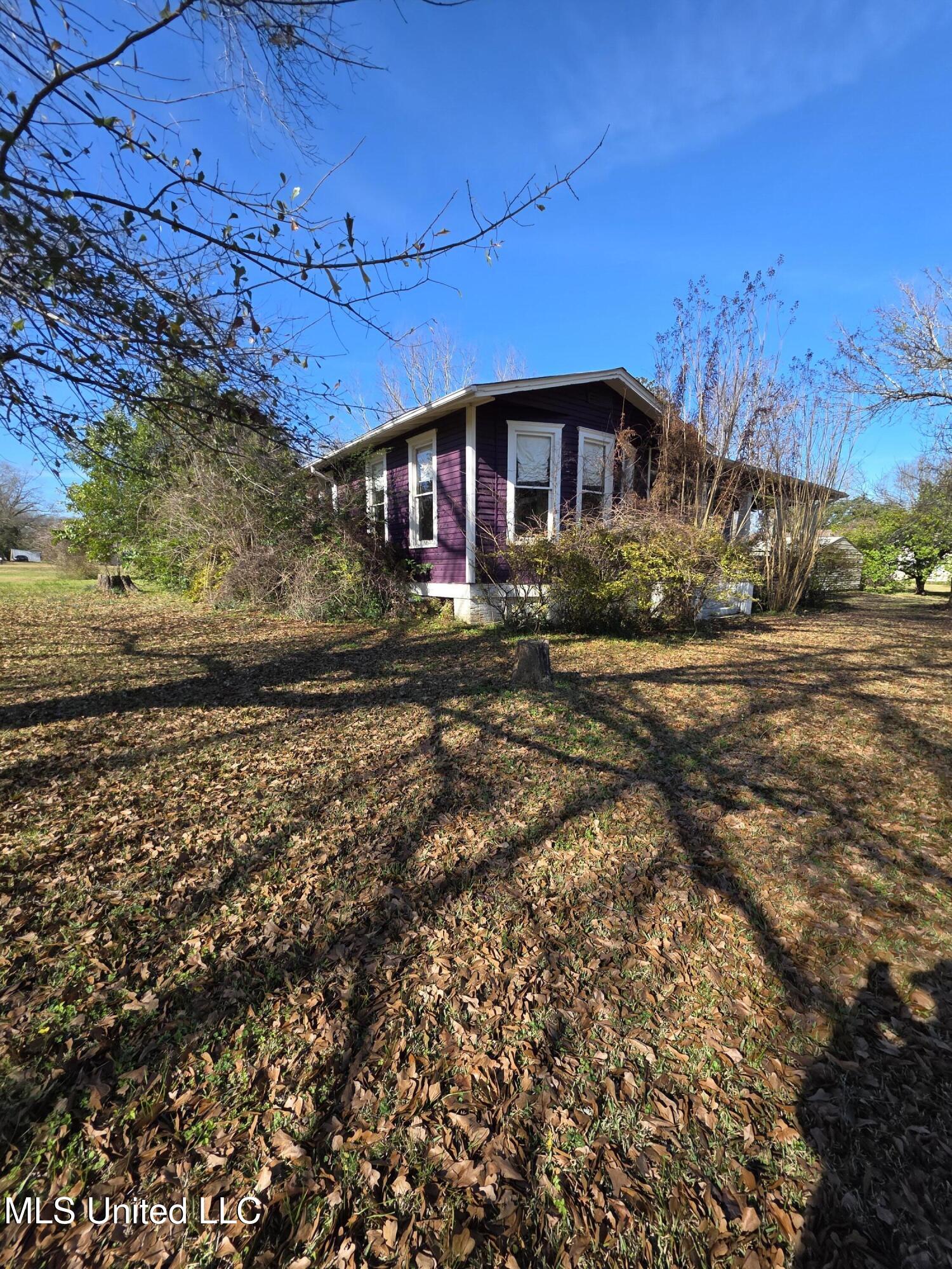 1079 Beech Street Wesson, MS 39191 - Photo 4 of 36 23880