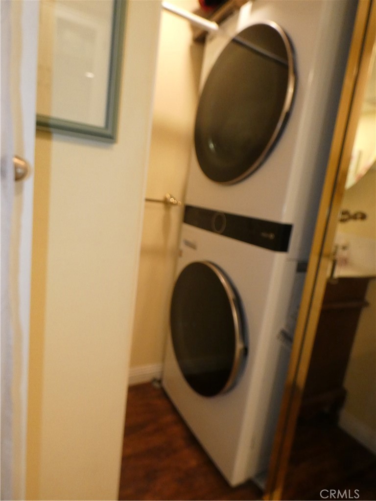 334 West Santa Elena Road Palm Springs, CA 92262 - Photo 14 of 45 a utility room with dryer and washer