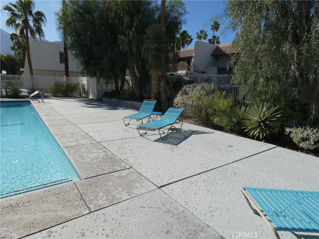 334 West Santa Elena Road Palm Springs, CA 92262 - Photo 31 of 45 a view of a backyard