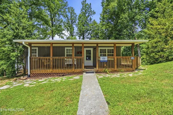 $499,900 | 2106 Hickory Manor Road, Sevierville, TN 37862