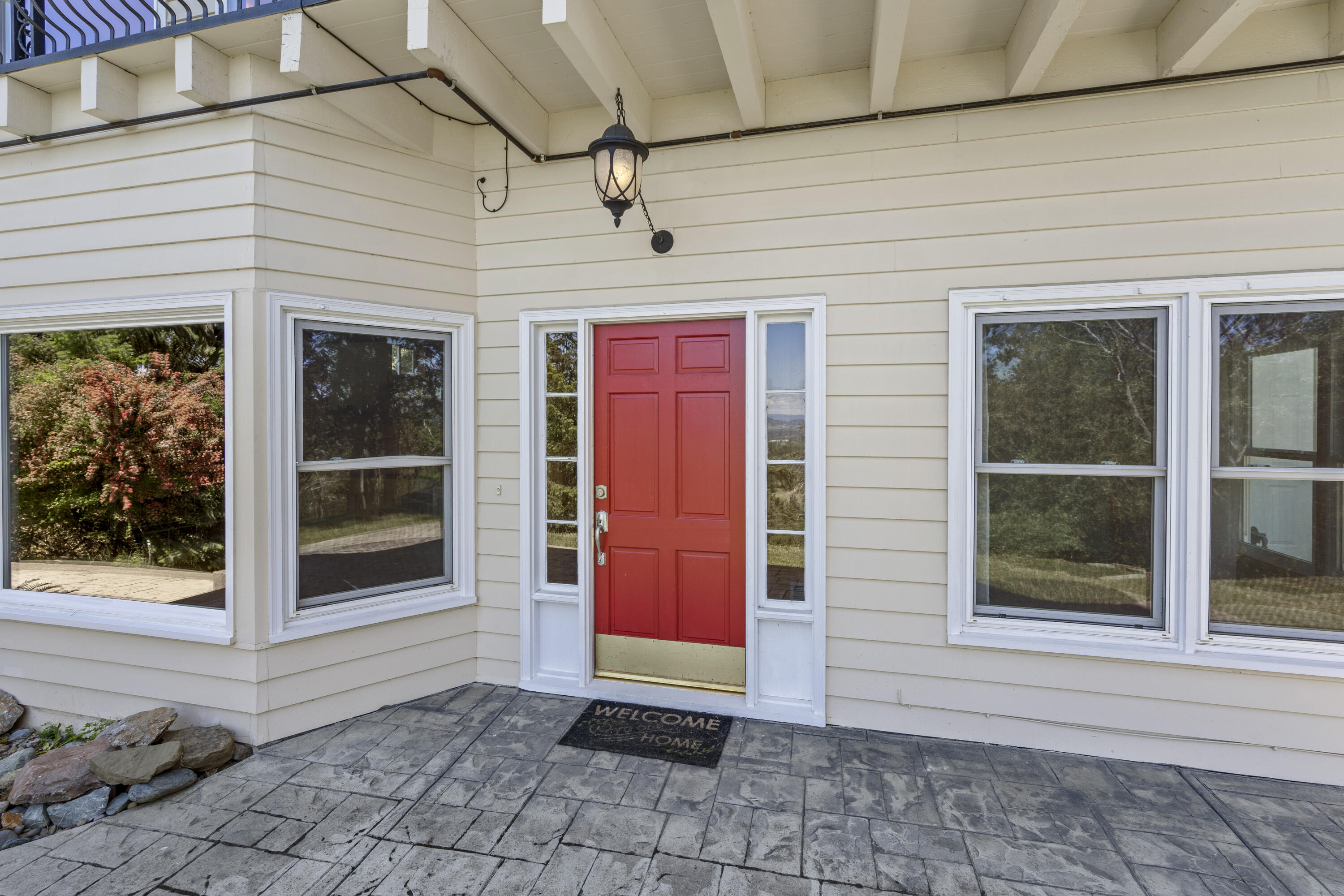6397 Pioneer Road Medford, OR 97501 - Photo 34 of 44 Lower Level Entrance