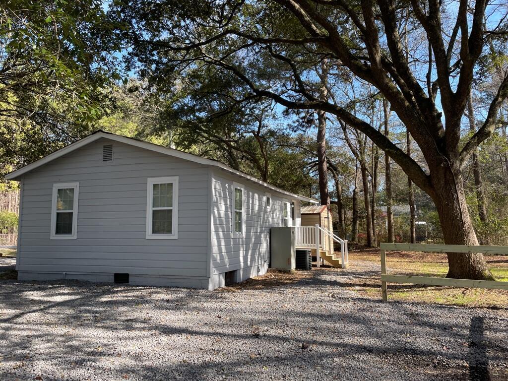 408 Miles Jamison Road Summerville, SC 29485 - Photo 17 of 18 16