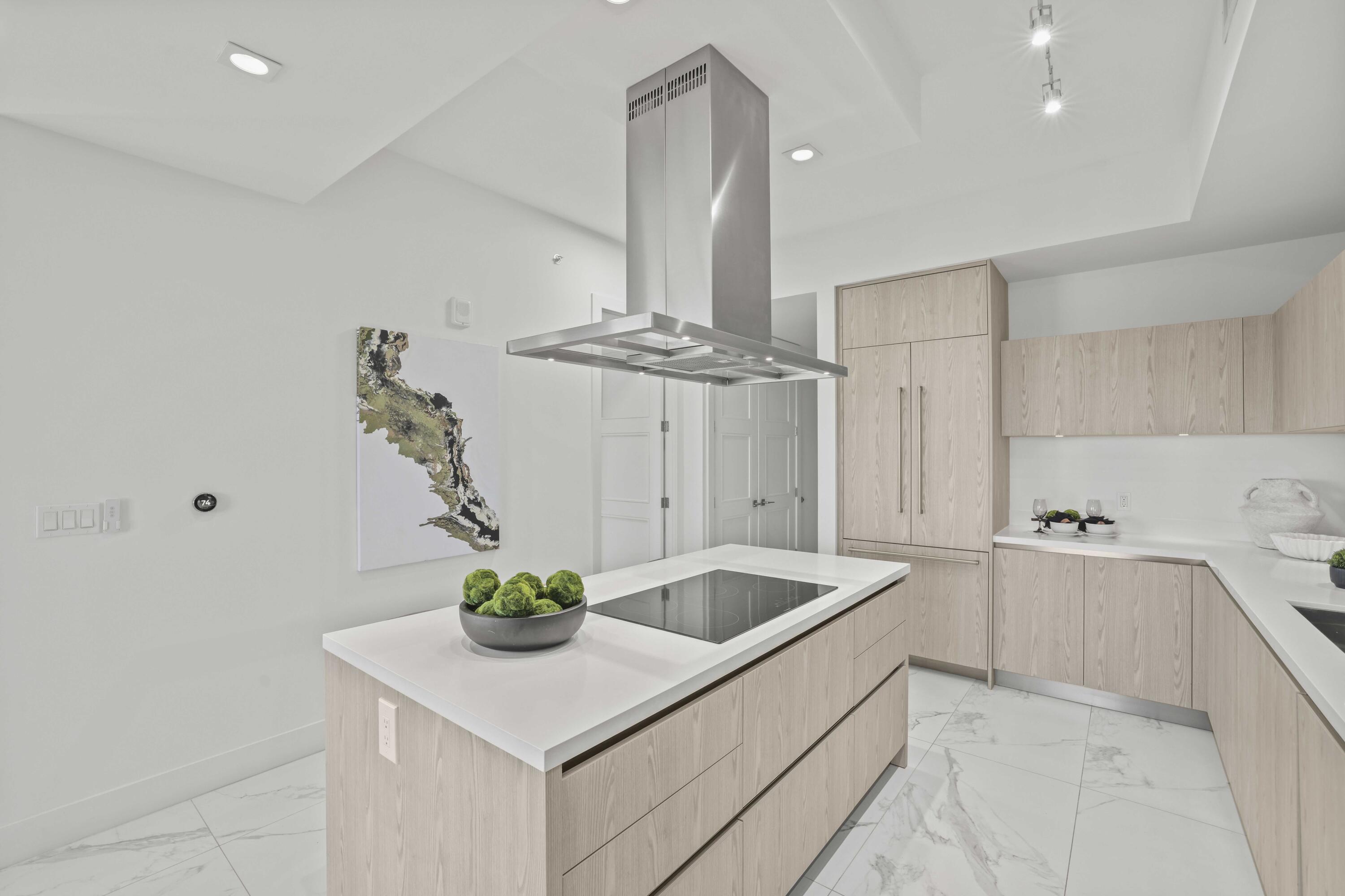 155 East Boca Raton Road, Unit 823 Boca Raton, FL 33432 - Photo 20 of 48 Unit 823 - 3 Kitchen