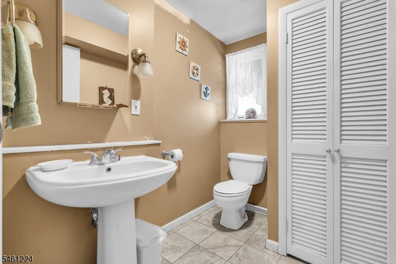 336 Summit Road Mountainside, NJ 07092 - Photo 16 of 33 Gallery Image 16