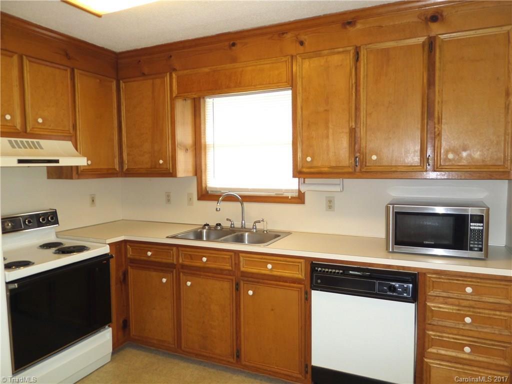 1042 Riverview Road Lexington, NC 27292 - Photo 10 of 23 Gallery Image 10