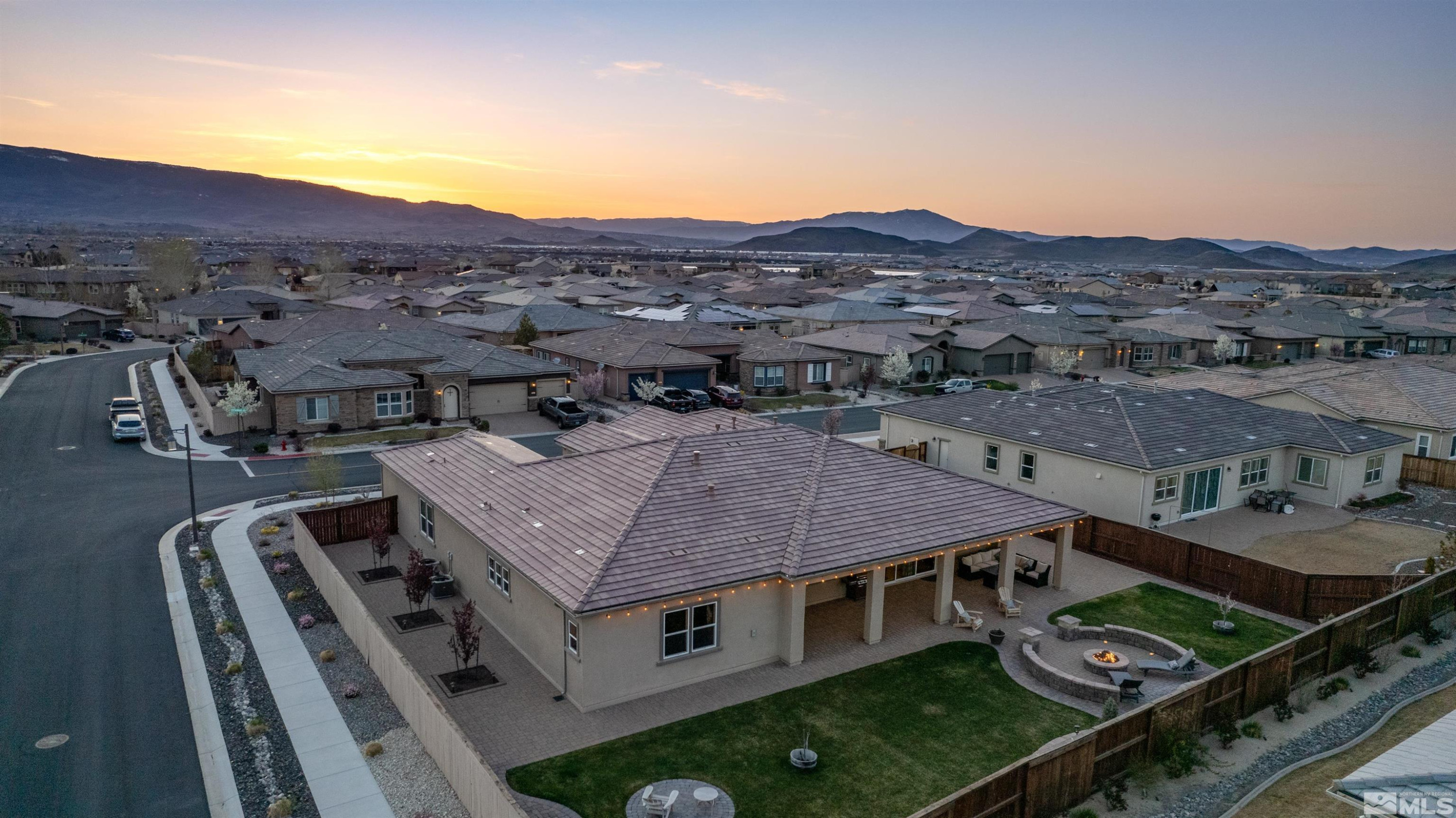 9898 Firefoot Lane Reno, NV 89521 - Photo 37 of 40 a aerial view of a house in a big yard