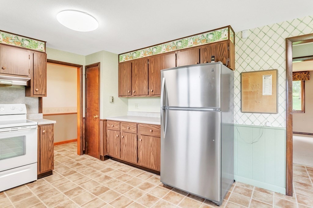 205 Dunhamtown Palmer Road Brimfield, MA 01010 - Photo 4 of 28 Gallery Image 4