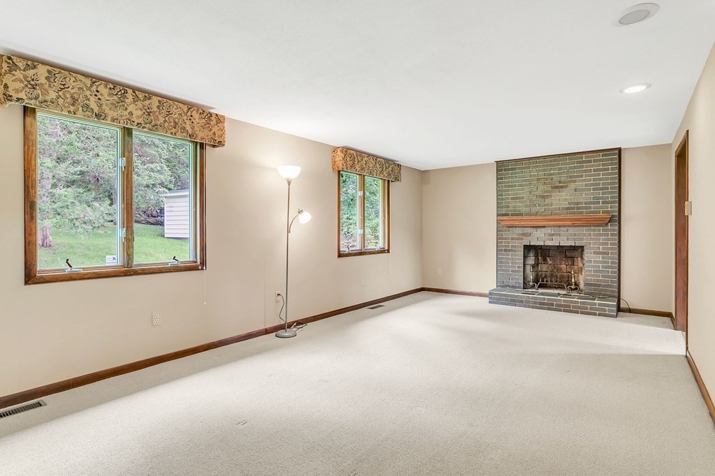 205 Dunhamtown Palmer Road Brimfield, MA 01010 - Photo 6 of 28 Gallery Image 6