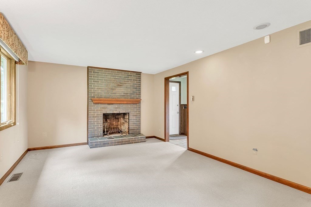 205 Dunhamtown Palmer Road Brimfield, MA 01010 - Photo 7 of 28 Gallery Image 7