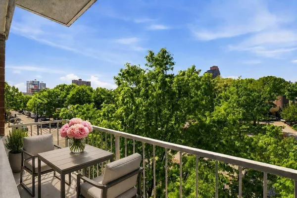 $740,000 | 2002 5th Avenue, Unit 3D | Harlem