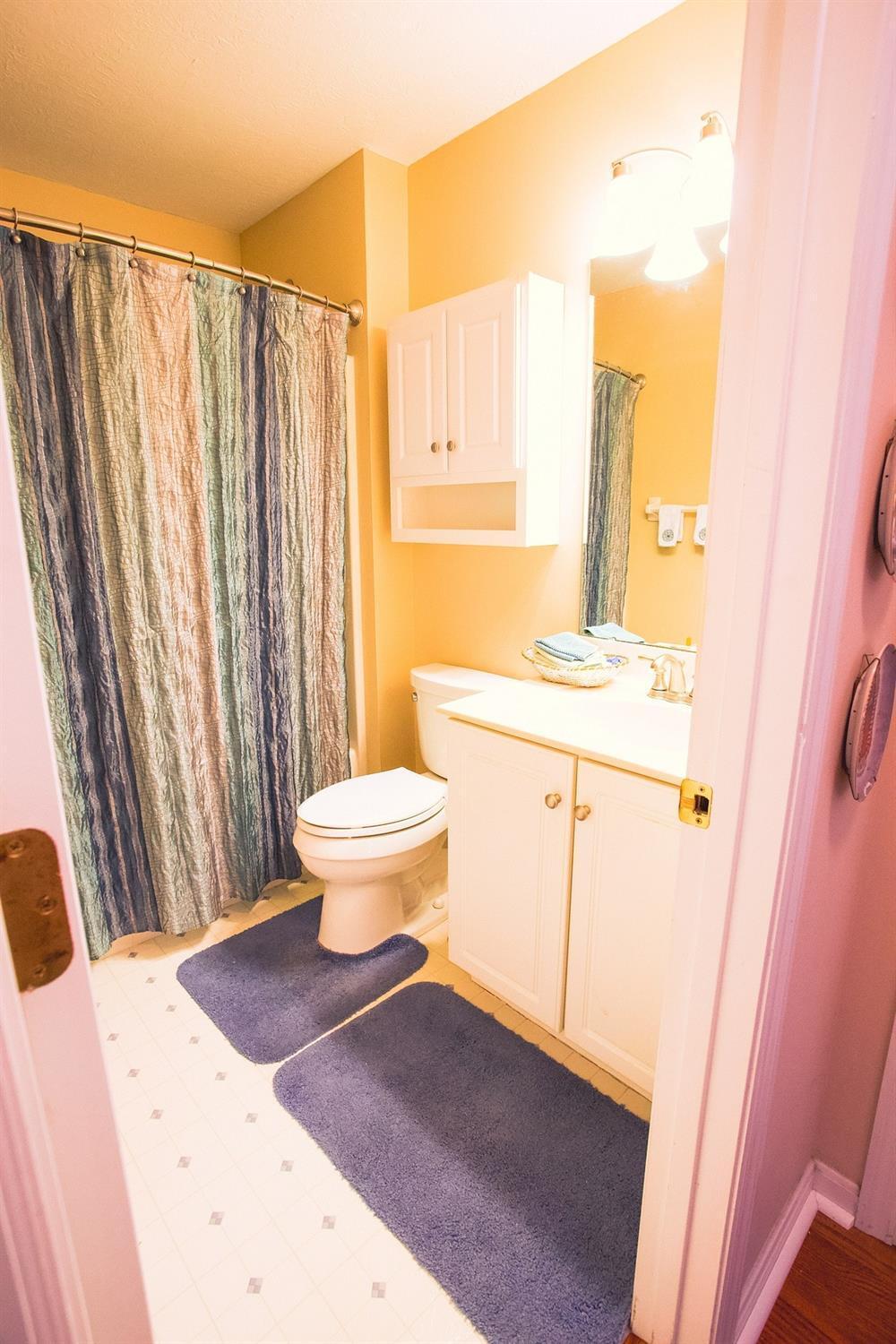 841 Neeb Road, Unit 5 Cincinnati, OH 45233 - Photo 30 of 33 Gallery Image 30