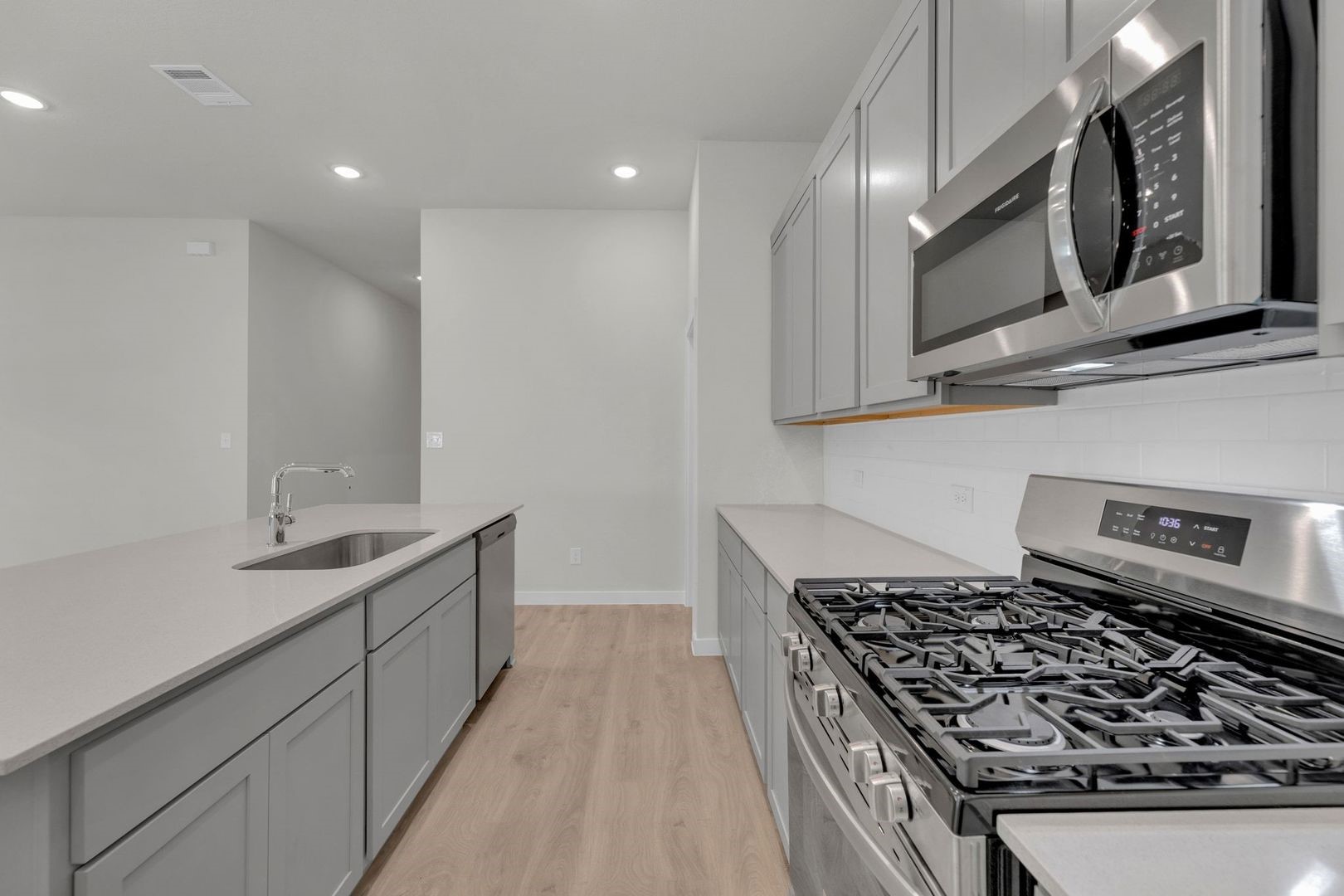 31104 Rena Coast Drive Huffman, TX 77336 - Photo 11 of 35 Kitchen in the Pecos home plan by Trophy Signature Homes – REPRESENTATIVE PHOTO