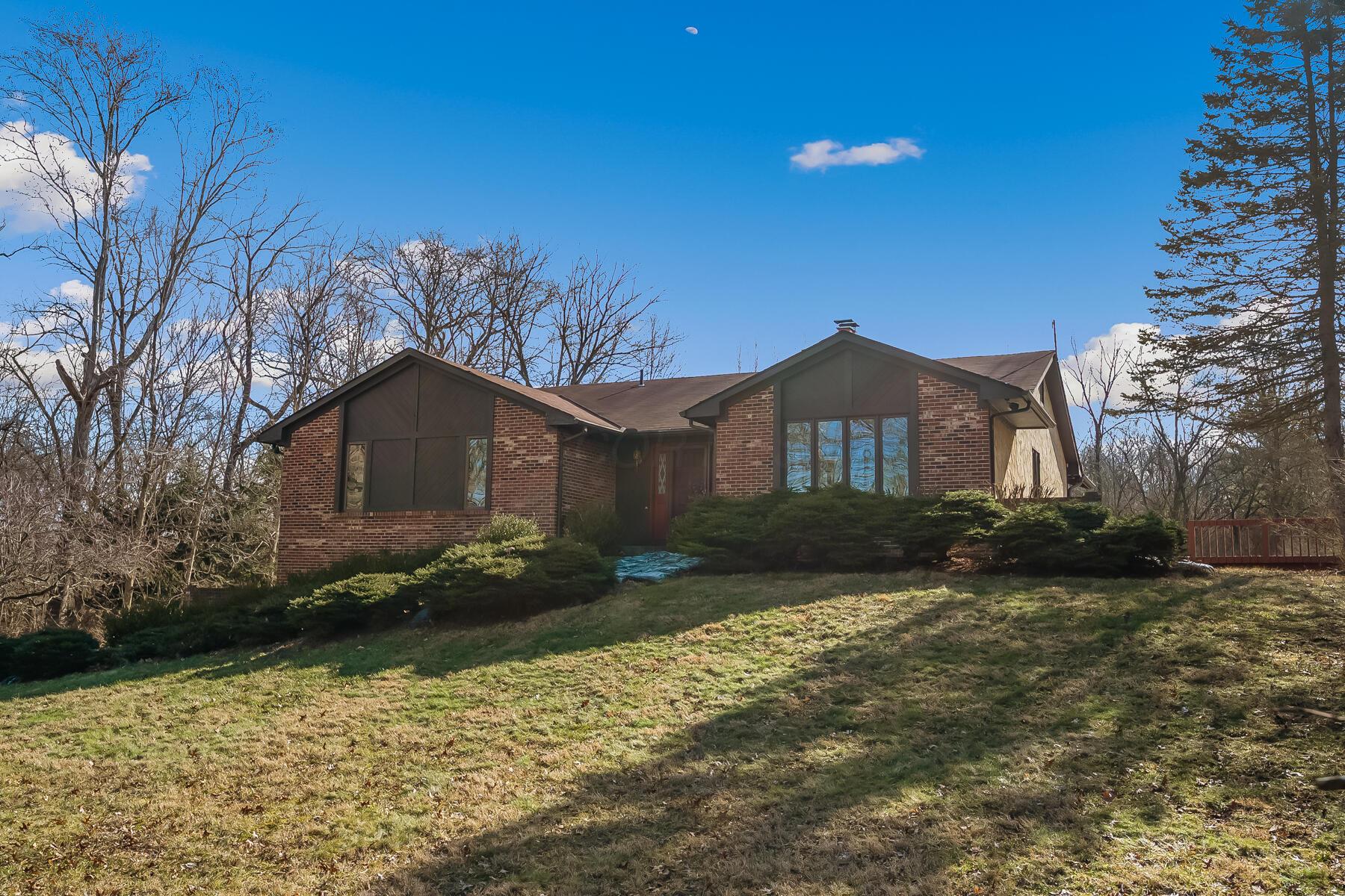 7753 Merchant Road Powell, OH 43065 - Photo 3 of 58 3-web-or-mls-7753 Merchant Rd-103 - Copy