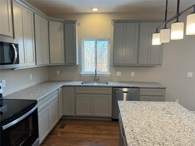 $555,000 | 3907 Patton Road, Moscow Mills, MO 63362