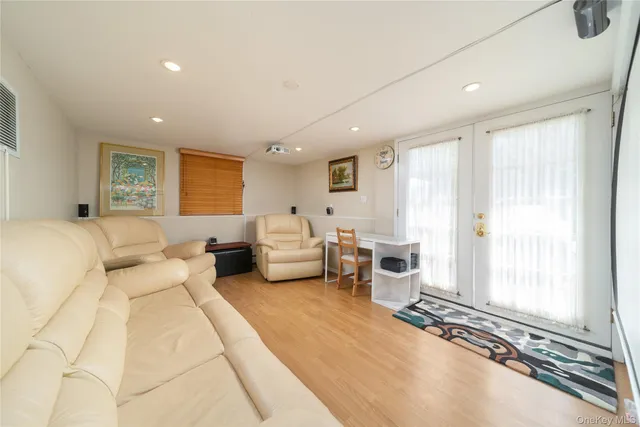 $839,000 | 2544 New York Avenue, Huntington, NY 11747