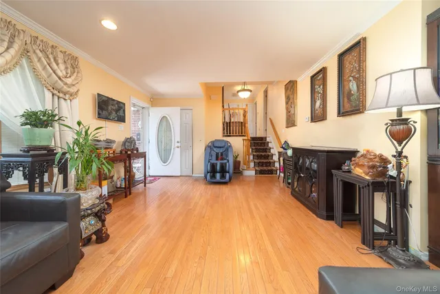 $839,000 | 2544 New York Avenue, Huntington, NY 11747