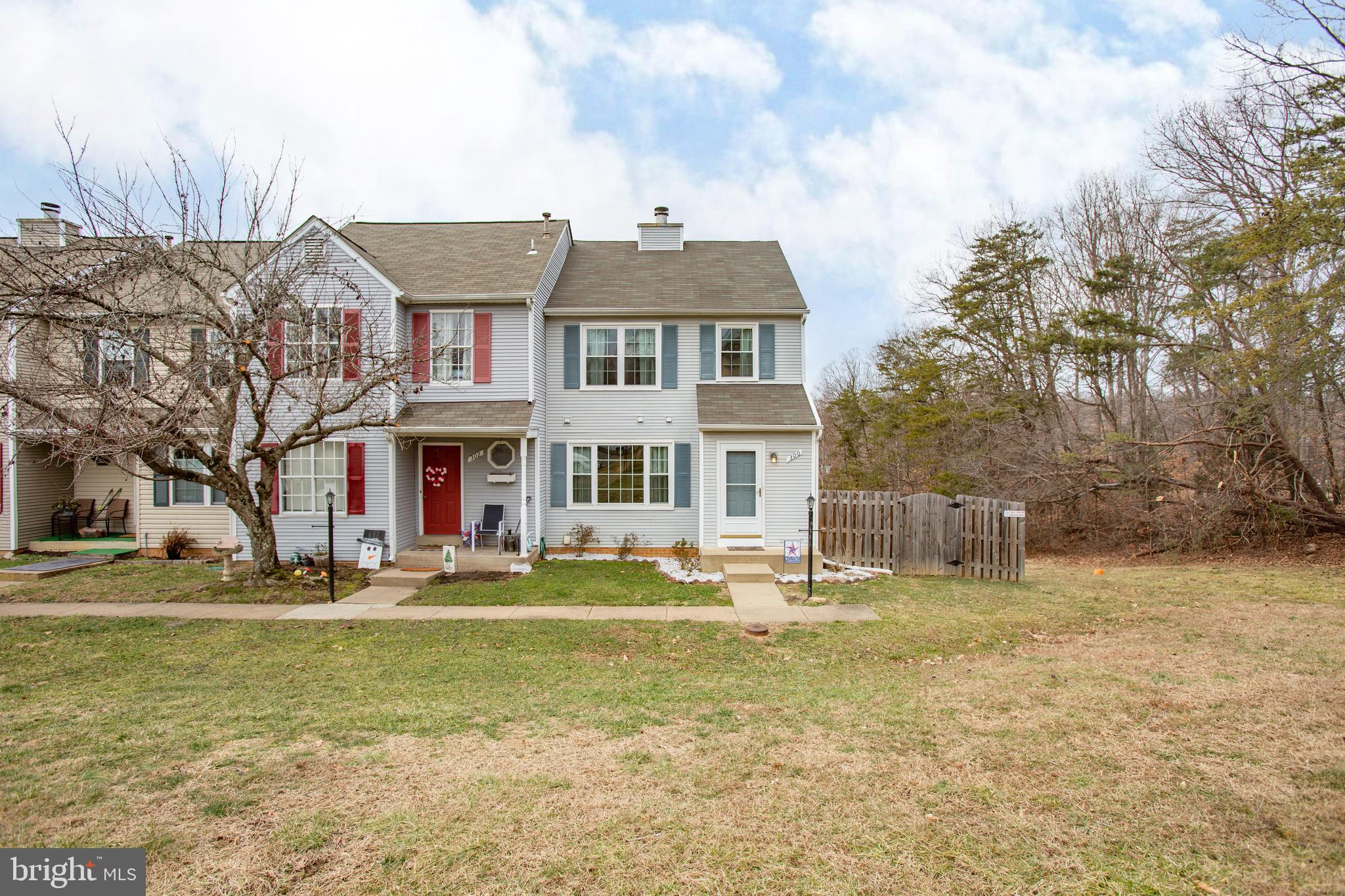 300 Windsor Ridge Court Fredericksburg, VA 22405 - Photo 14 of 35 Trees & common area on both sides of lot