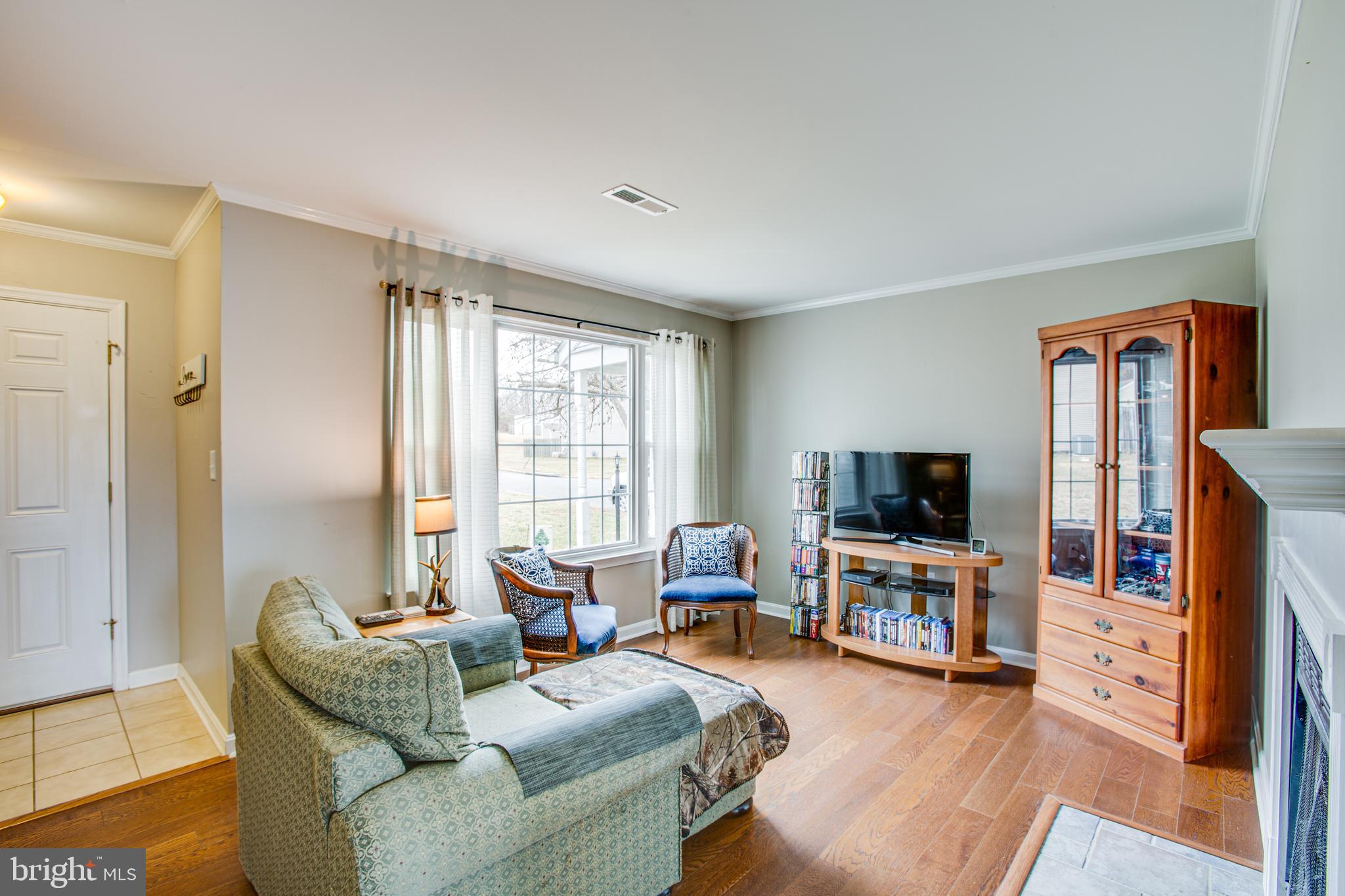 300 Windsor Ridge Court Fredericksburg, VA 22405 - Photo 7 of 35 Light and bright with abundant windows!