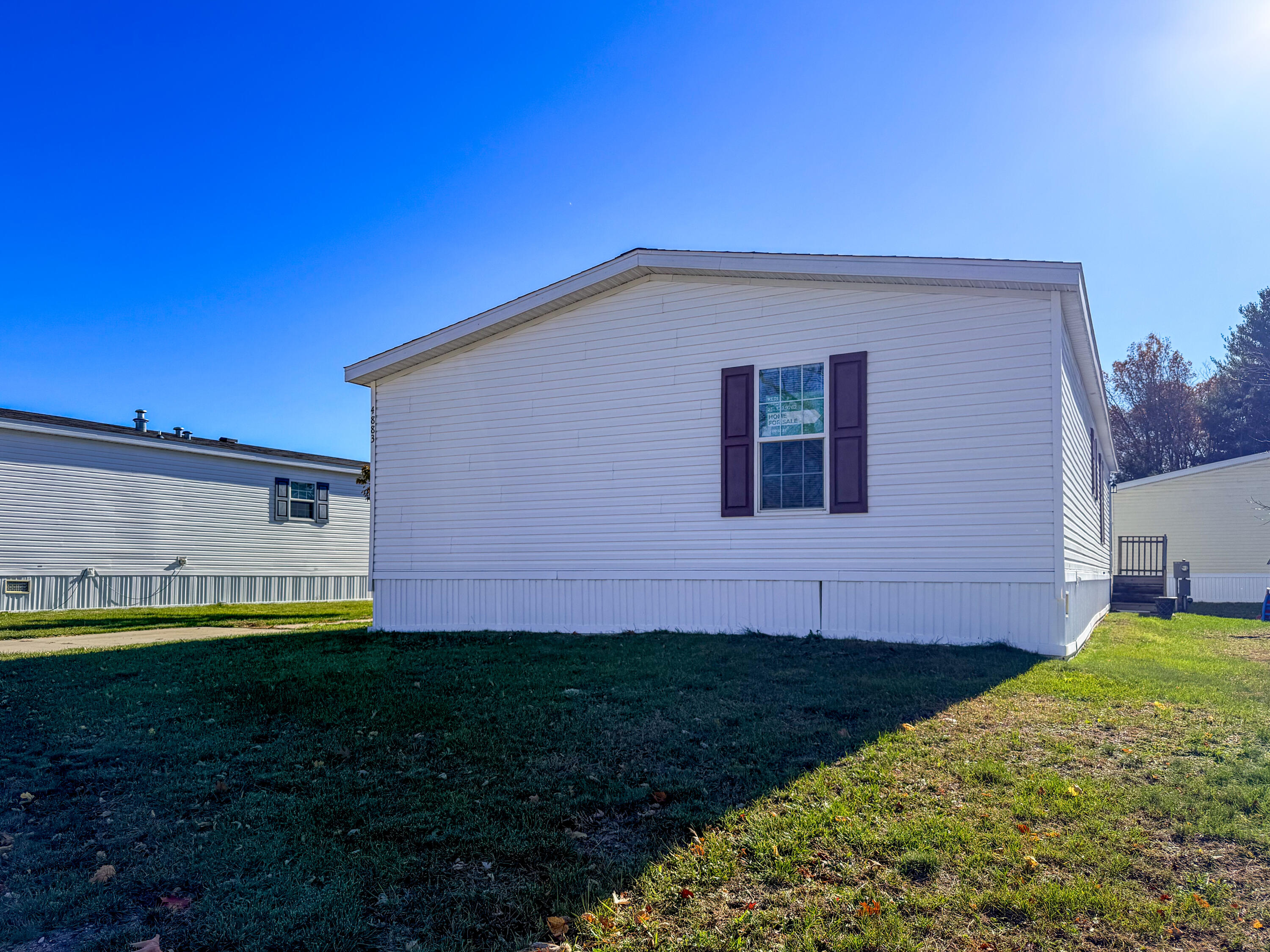4883 Russet Avenue Muskegon, MI 49442 - Photo 3 of 27 IMG_8156