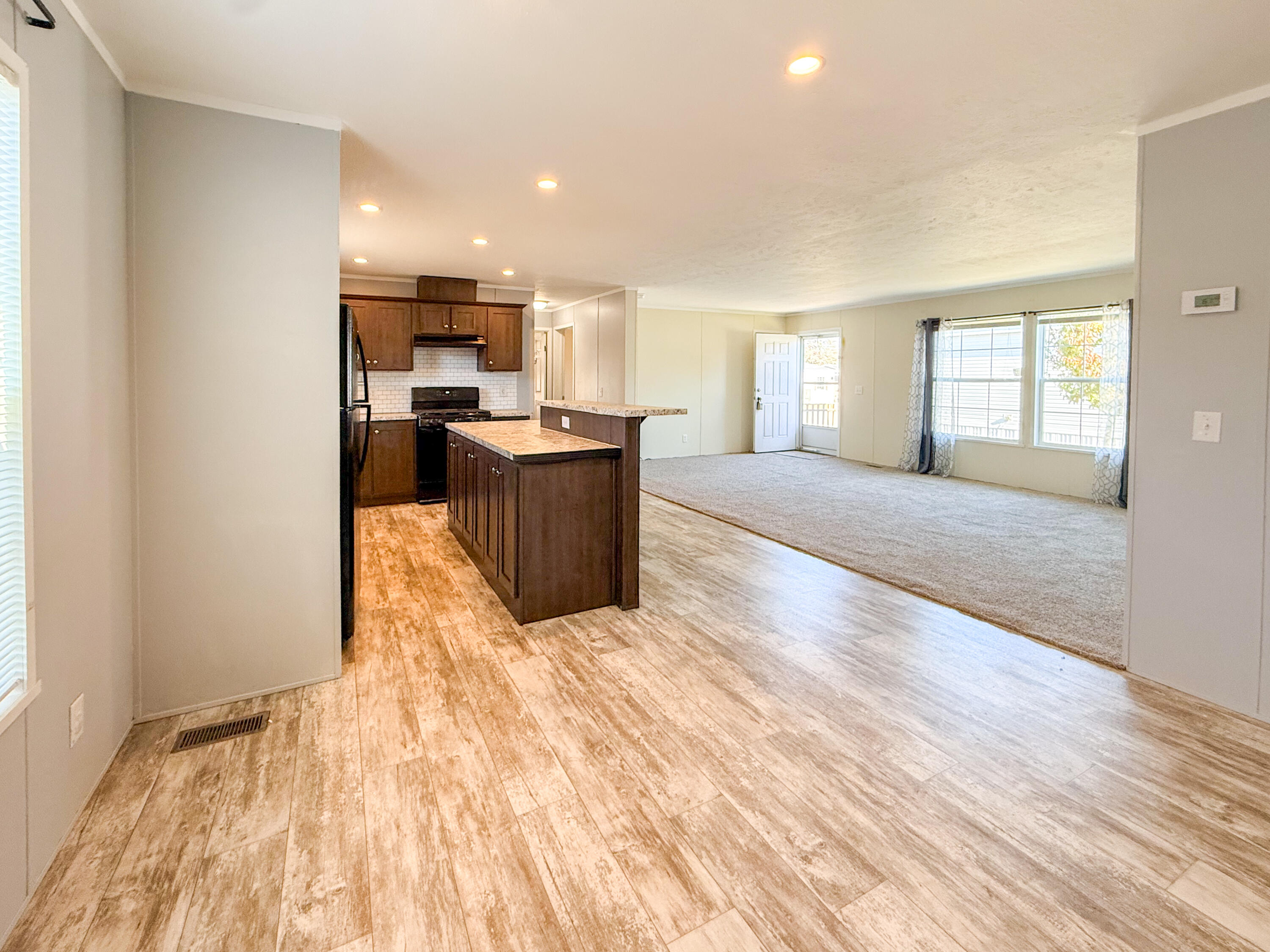 4883 Russet Avenue Muskegon, MI 49442 - Photo 9 of 27 IMG_8140