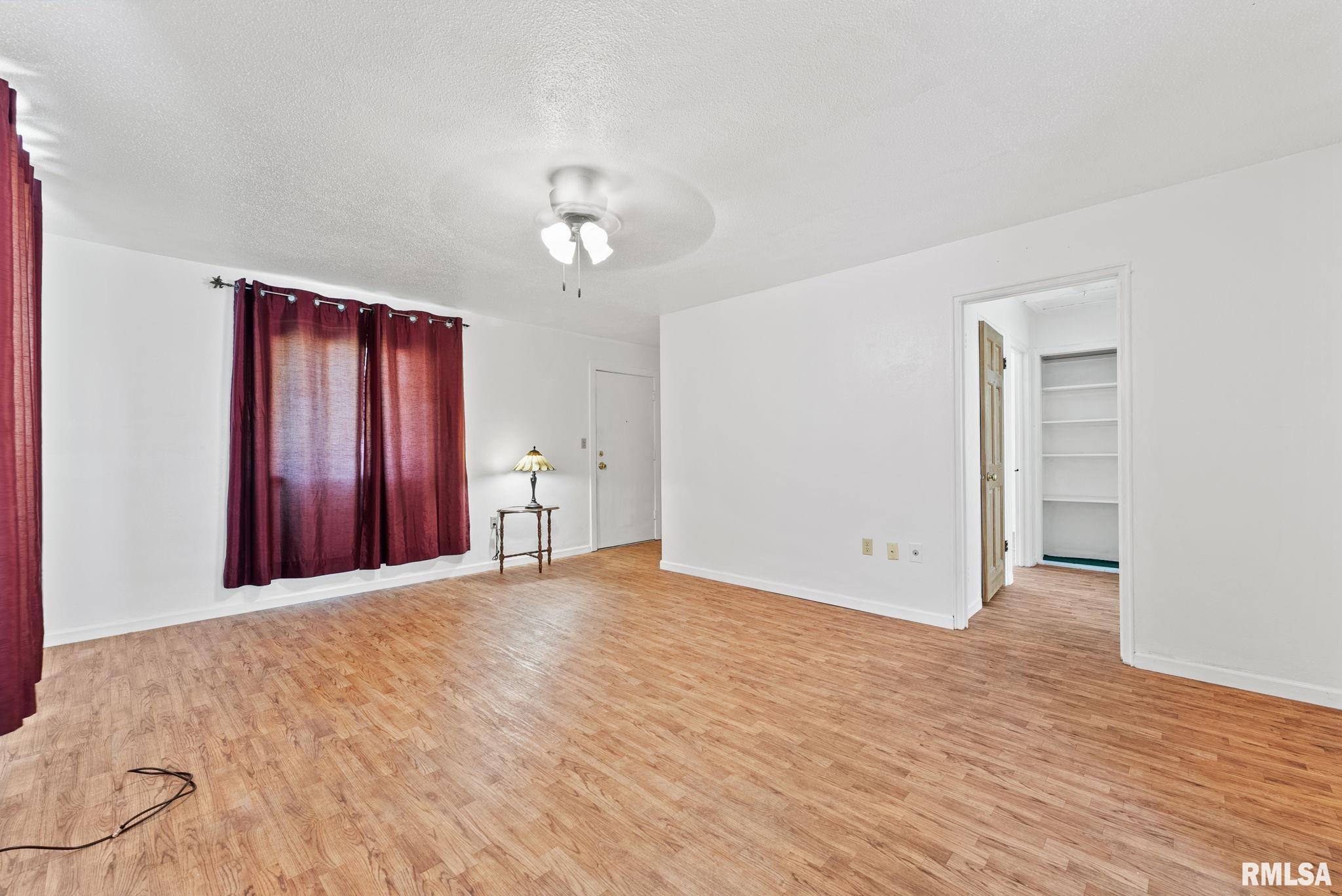 3718 15th Avenue Moline, IL 61265 - Photo 4 of 13