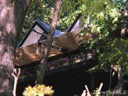 301 Roaring Brook Road Chappaqua, NY 10514 - Photo 9 of 16 Gallery Image 9